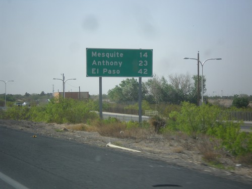 I-25 South - Distance Marker