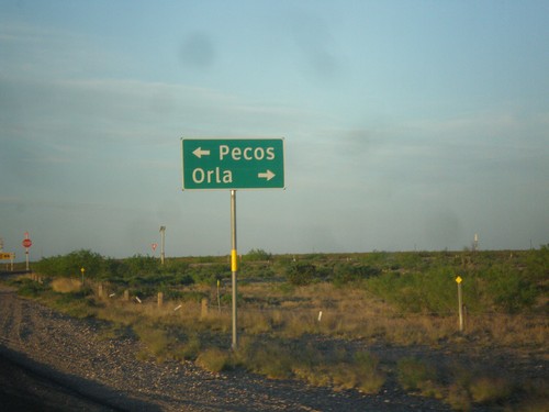 End TX-302 West at US-285